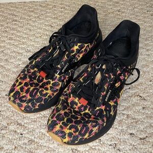 Brooks Women’s Launch 9 Running Shoes in Pink & Yellow Cheetah Size 9.5